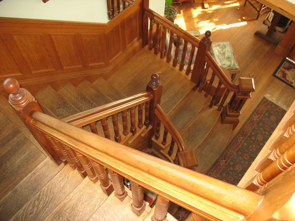 Hugging Bear Inn Bellows Falls Extérieur photo